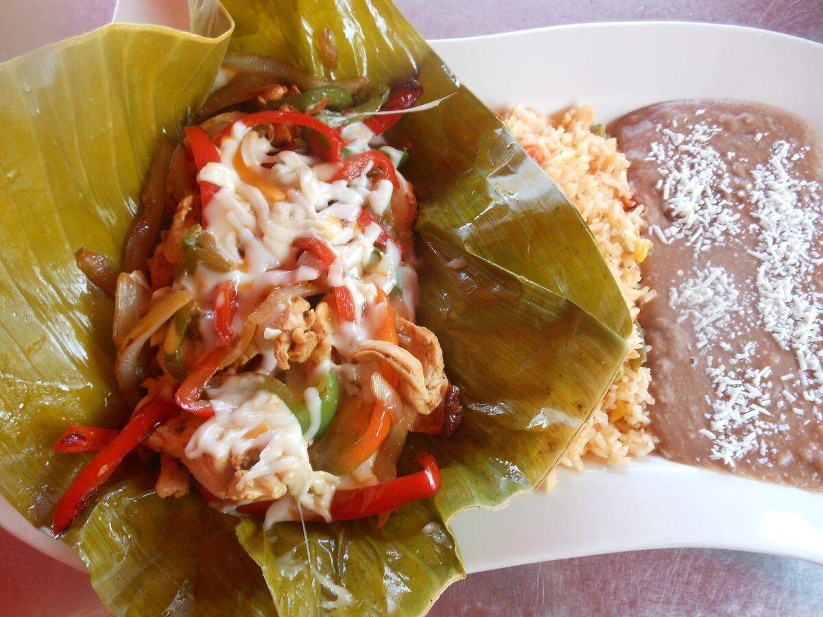 Chicken "a la basura" at Jacalito