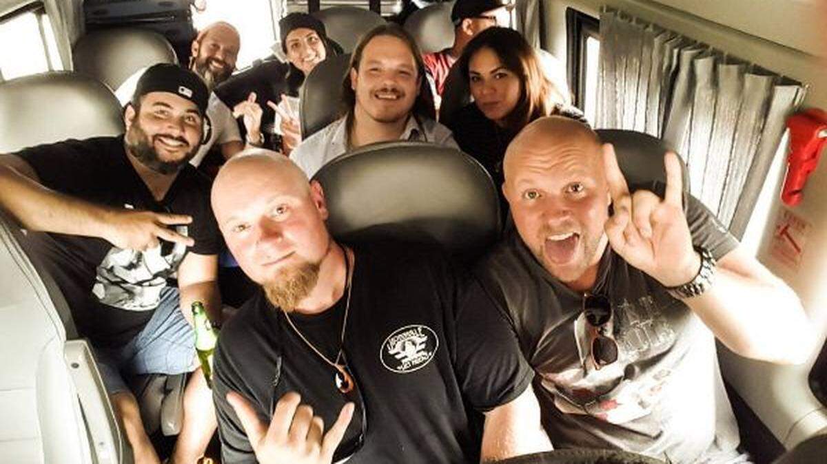 Chef such as Jose Mendin, Bradley and Soraya Kilgore (second row) and Jeremy Ford (front right) are spreading Miami cuisine (Instagram)