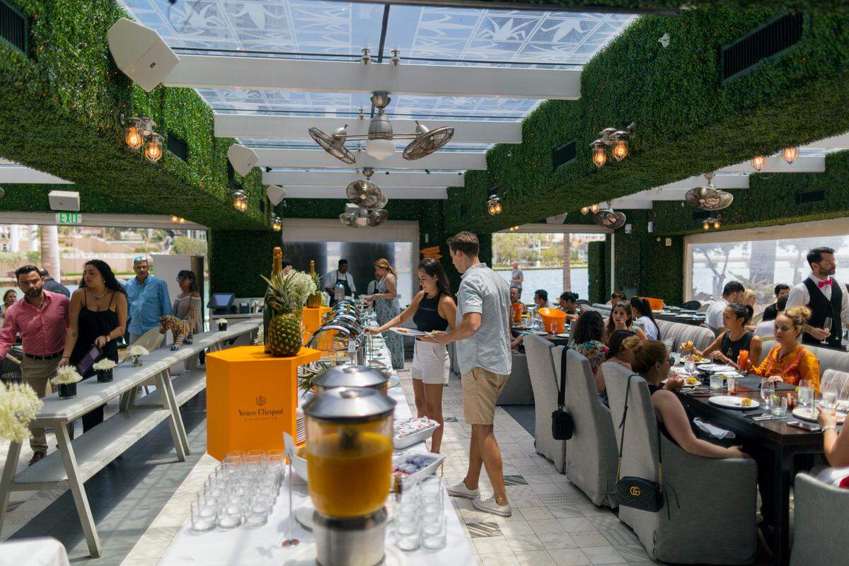 Cantina La 20 bright and airy buffet area. (Handout)