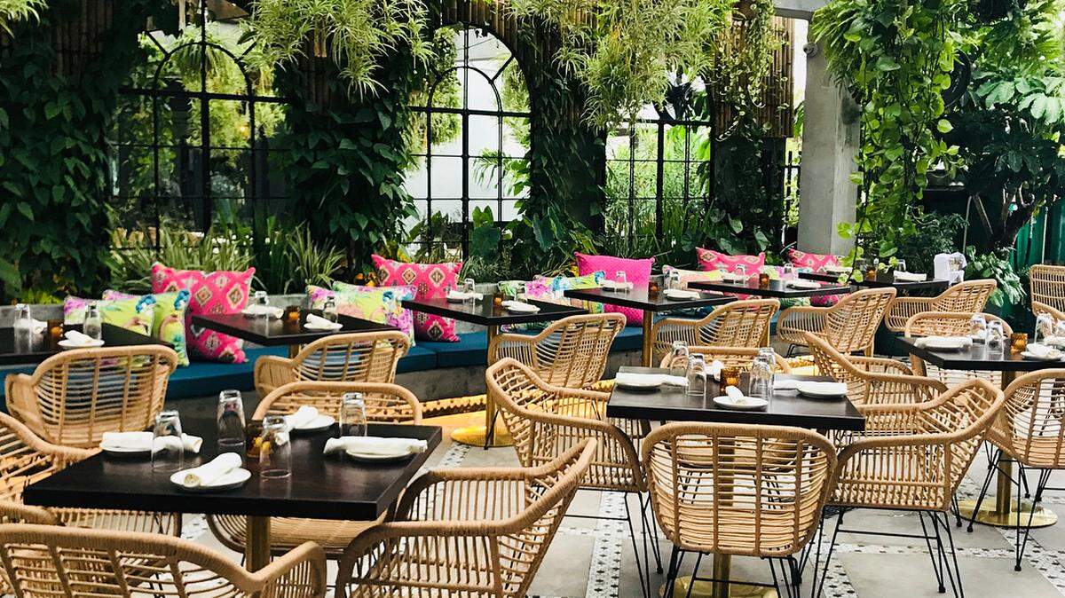 The patio area at Vista.