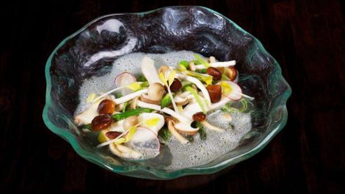The mushroom ceviche with yuza at GK Bistronomie