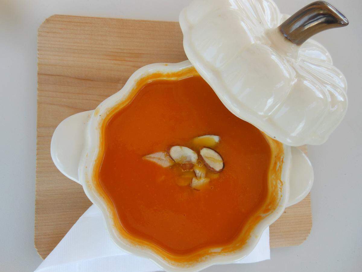 Carrot coconut ginger soup at La Social