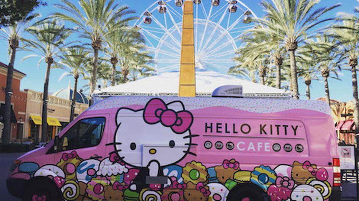 Hello Kitty Truck will be bringing treats to Dadeland Mall.