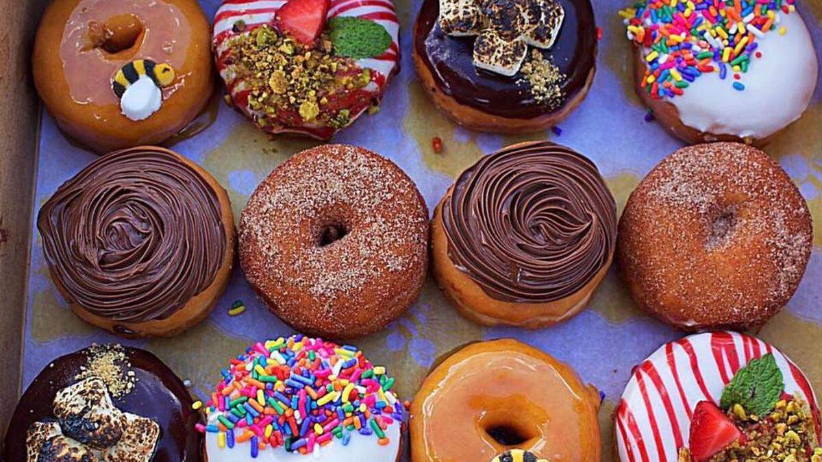 Take home a box like this from Honeybee and you'll make fast friends. (Facebook)