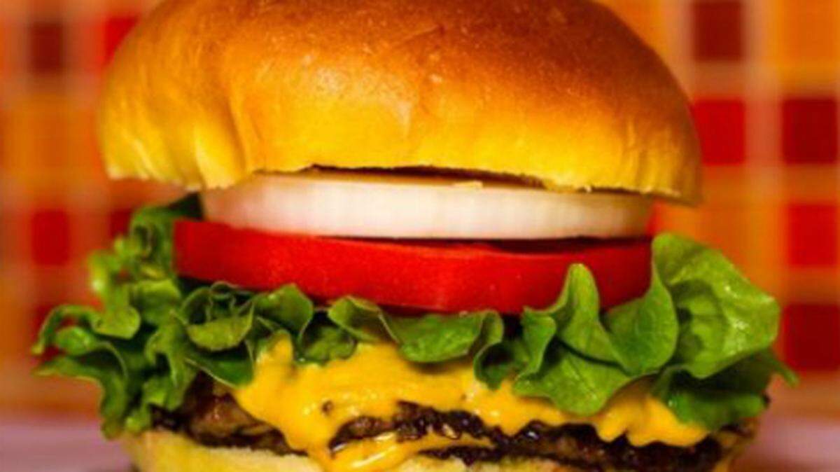 Gimme A Burger is now open in Pembroke Pines.
