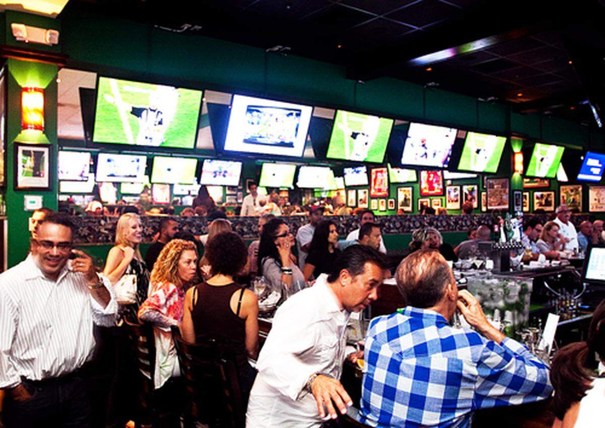 The scene during a Miami Dolphins preseason game at Duffy's Sports Grill in North Miami Beach. Photo: George Martinez.
