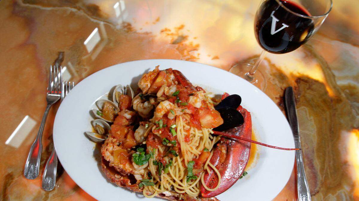 Villagio, at the Colonade at Sawgrass Mills, Whole Main Lobster Fradiabolo $26.95.