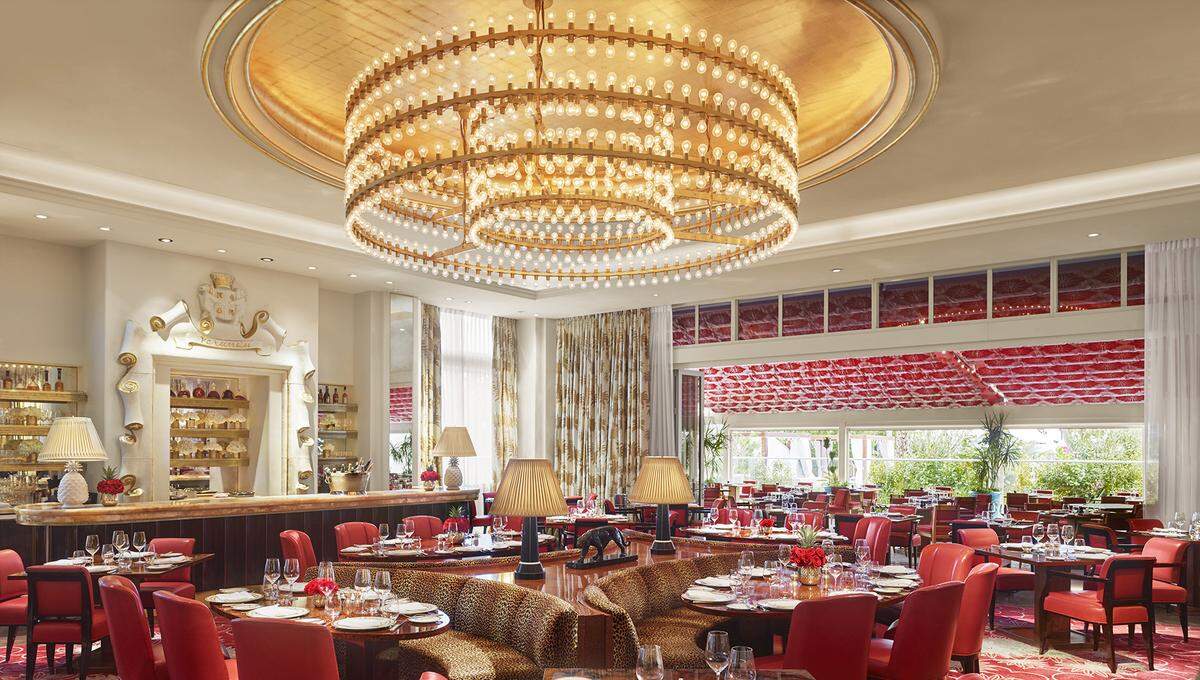 Los Fuegos by Francis Mallman at Faena.