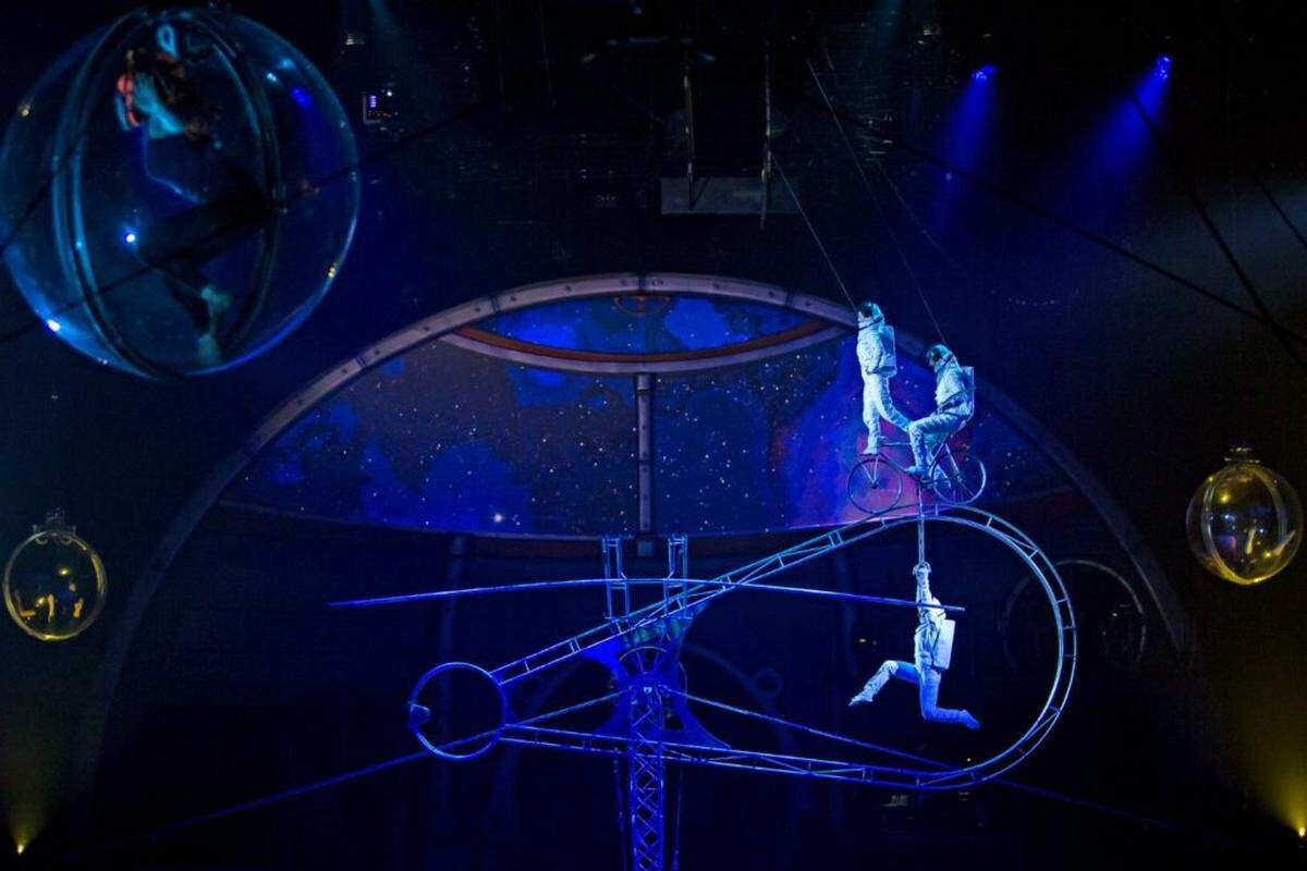 Ringling Bros. circus 'Out of this World.'