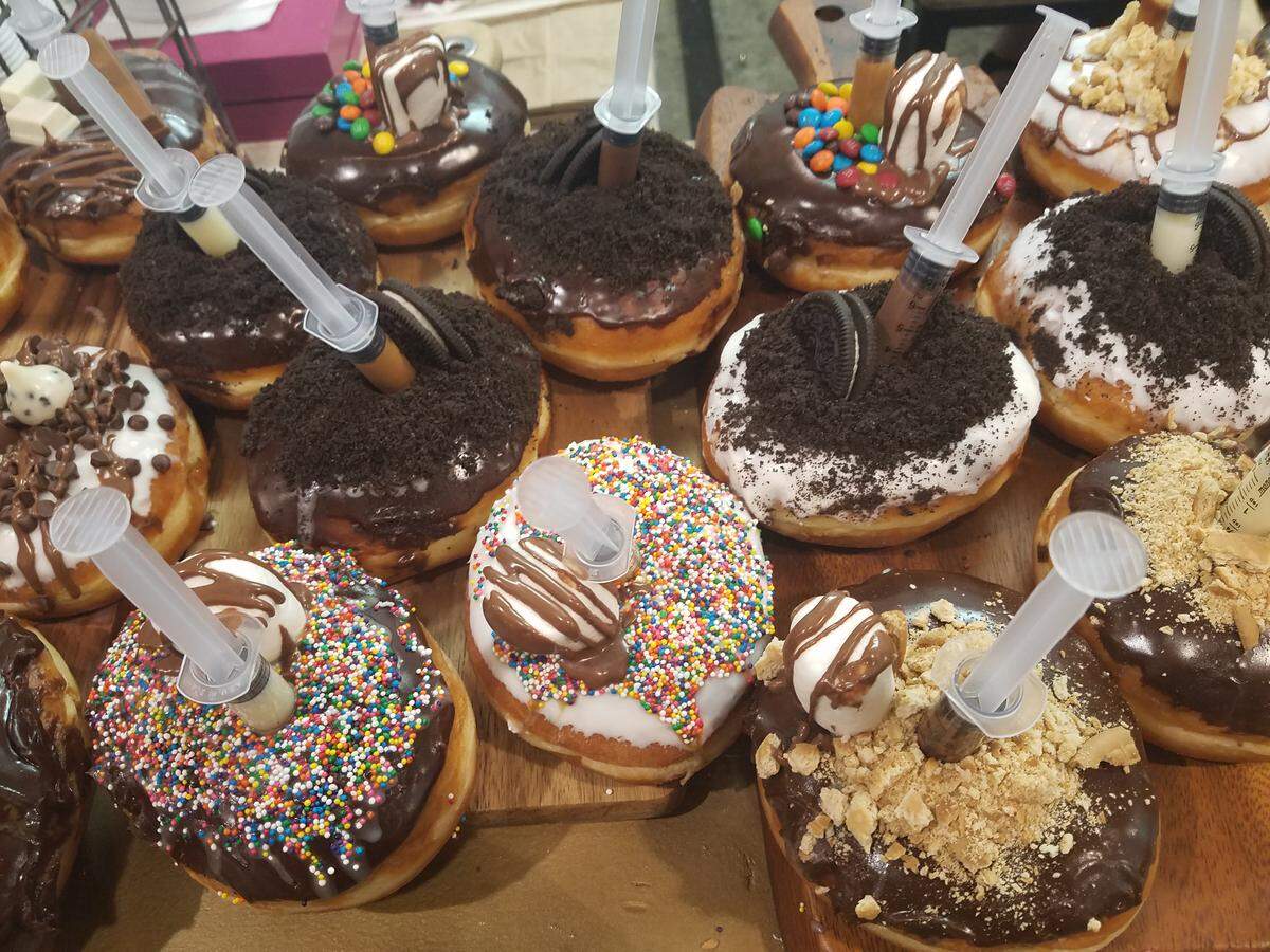 Sure, you can buy fresh fruits and vegetables at the Yellow Green Farmers Market. You can also buy donuts with a shot of nutella, peanut butter, caramel or condensed milk. Let your conscience be your guide.