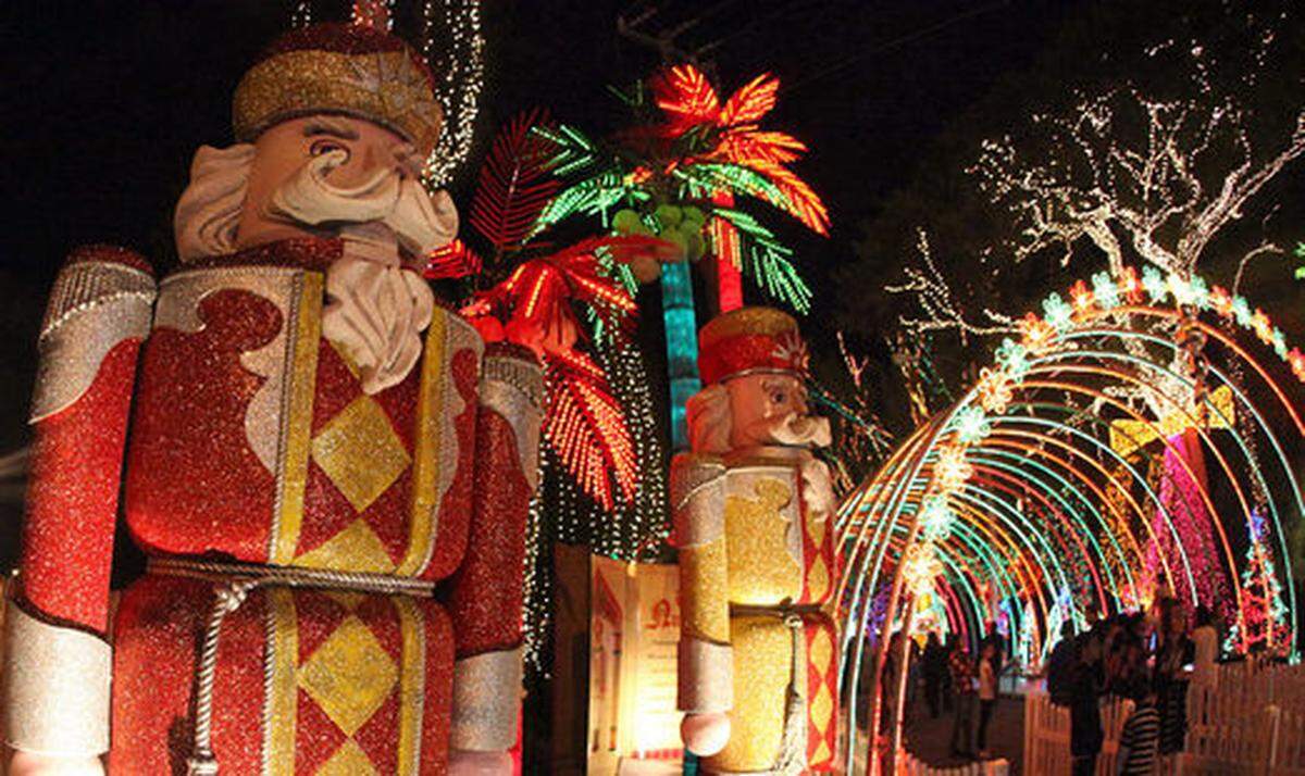 Santa’s Enchanted Forest may become a ghost of Christmas past if Miami-Dade picks a different event to rent the fair’s current location at Tropical Park.