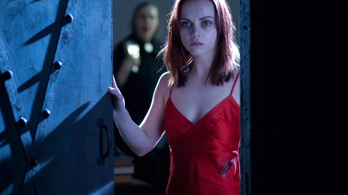 Christina Ricci stars in Anchor Bay Films’ After.Life.Photo Credit: John Clifford