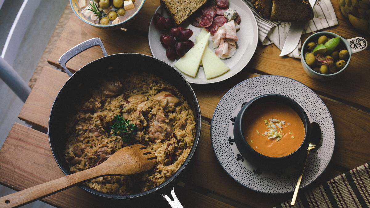 La Feria, an outpost of Spain's Mercado San Miguel, will remain open through January. (Photos courtesy Lucky Frog Studios)