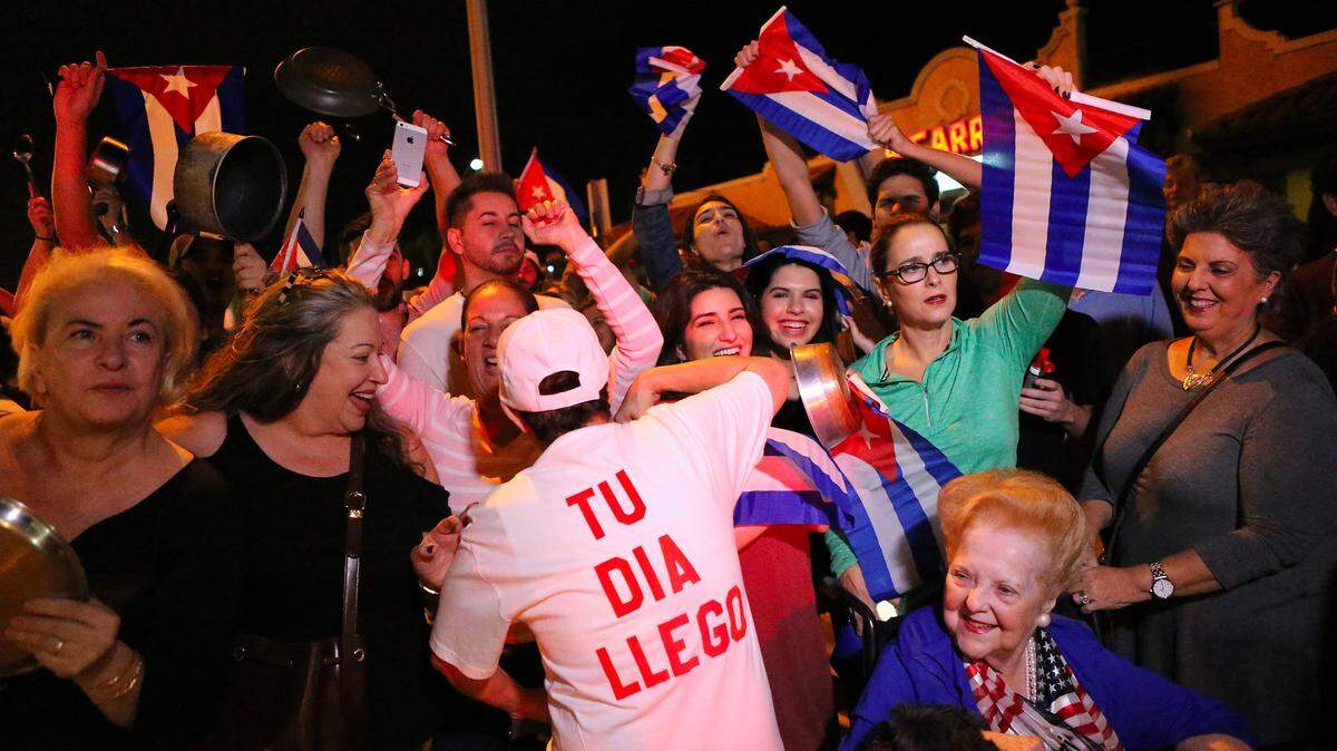 Cuban community in Miami celebrating the announcement that Fidel Castro died in front  La Carreta Restaurant at 8650 Bird Rd on Saturday, November 26, 2016.
