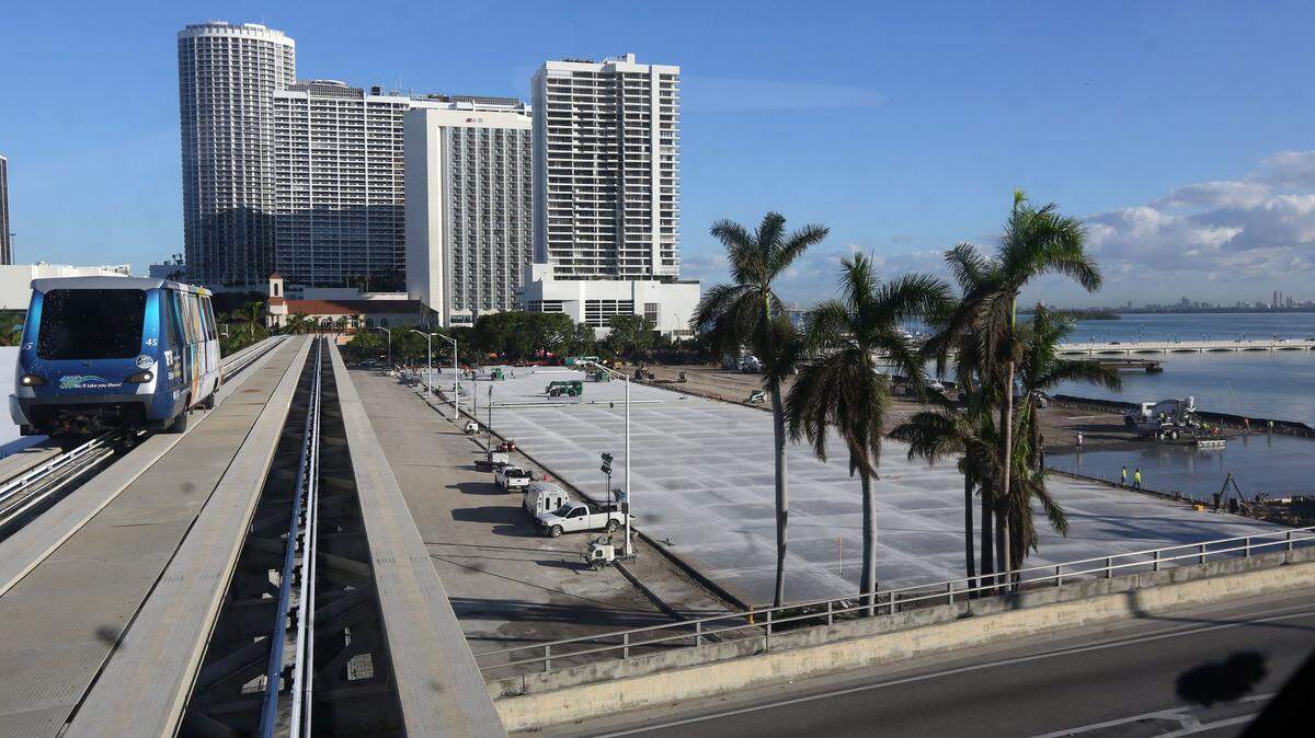 The site of the old Miami Herald building, at One Herald Plaza, NE 14th St. on Biscayne Bay, in 2019. Current property owner Genting continues to see its plans for the site stalled.