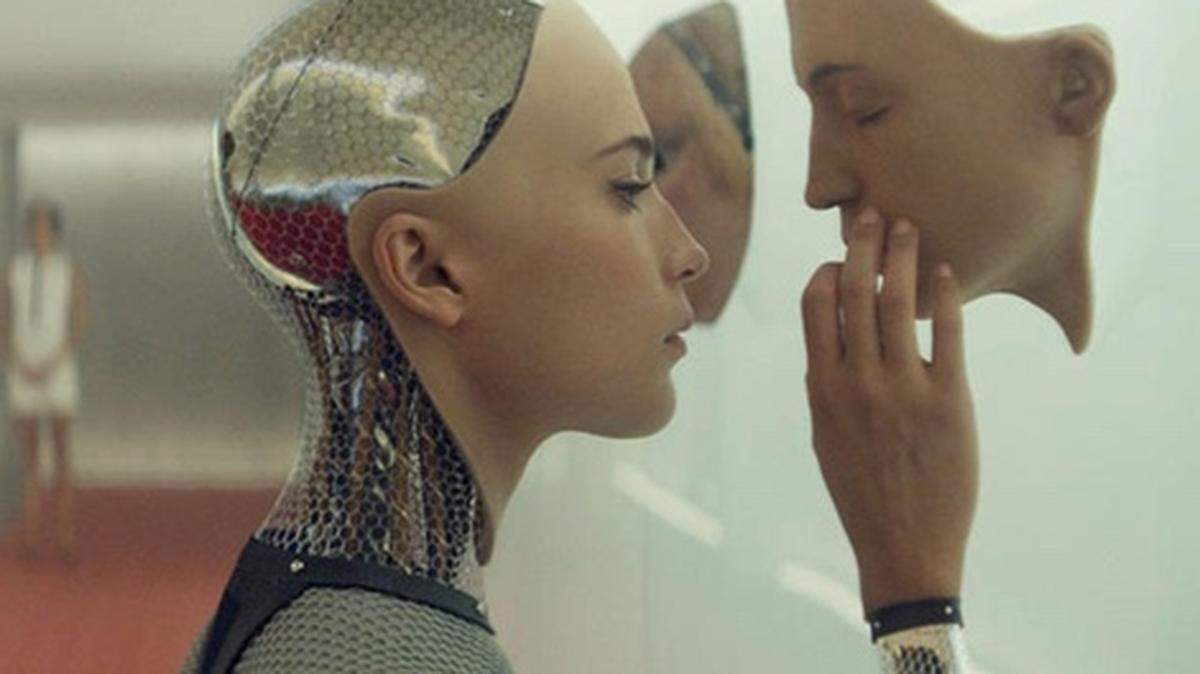 Alicia Vikander plays Ava, a sophisticated and intelligent robot with the face (and curves) of a supermodel in 'Ex Machina'