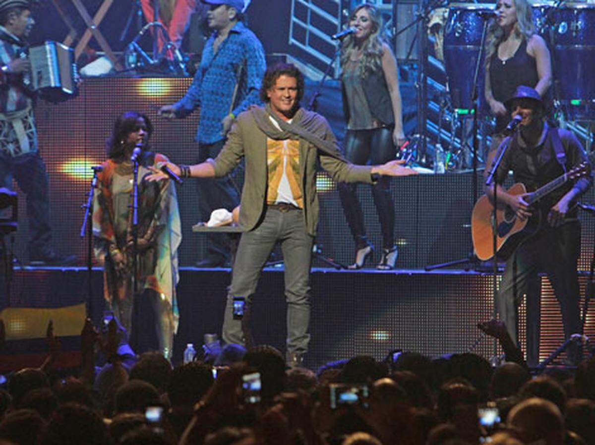 Carlos Vives in concert at AmericanAirlines Arena.