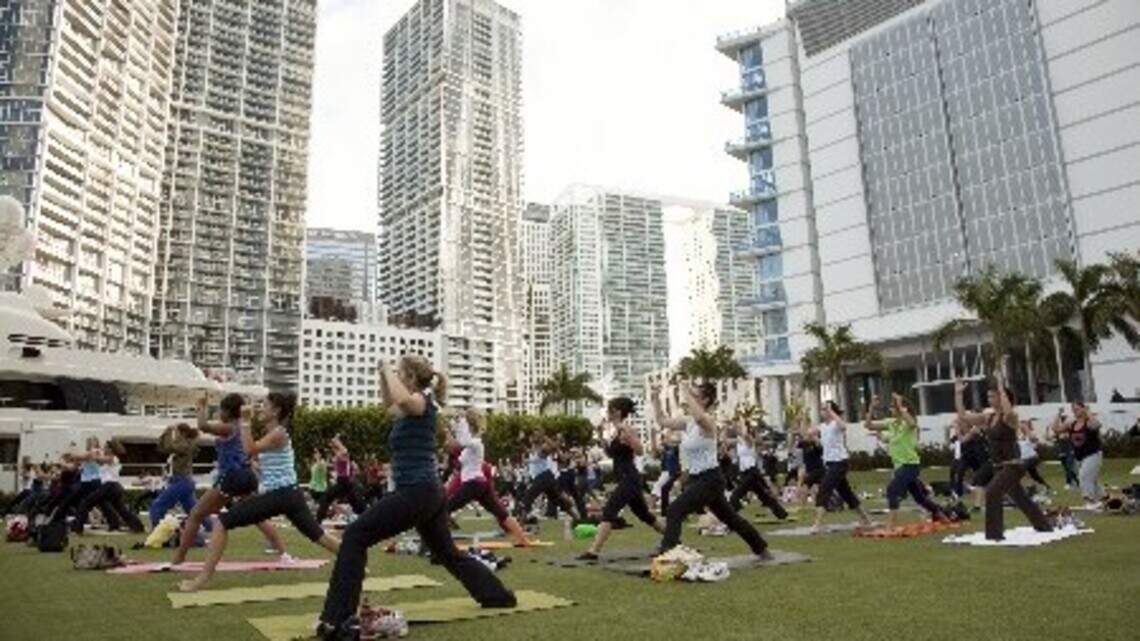 Free yoga &amp; healthy bites at Area 31