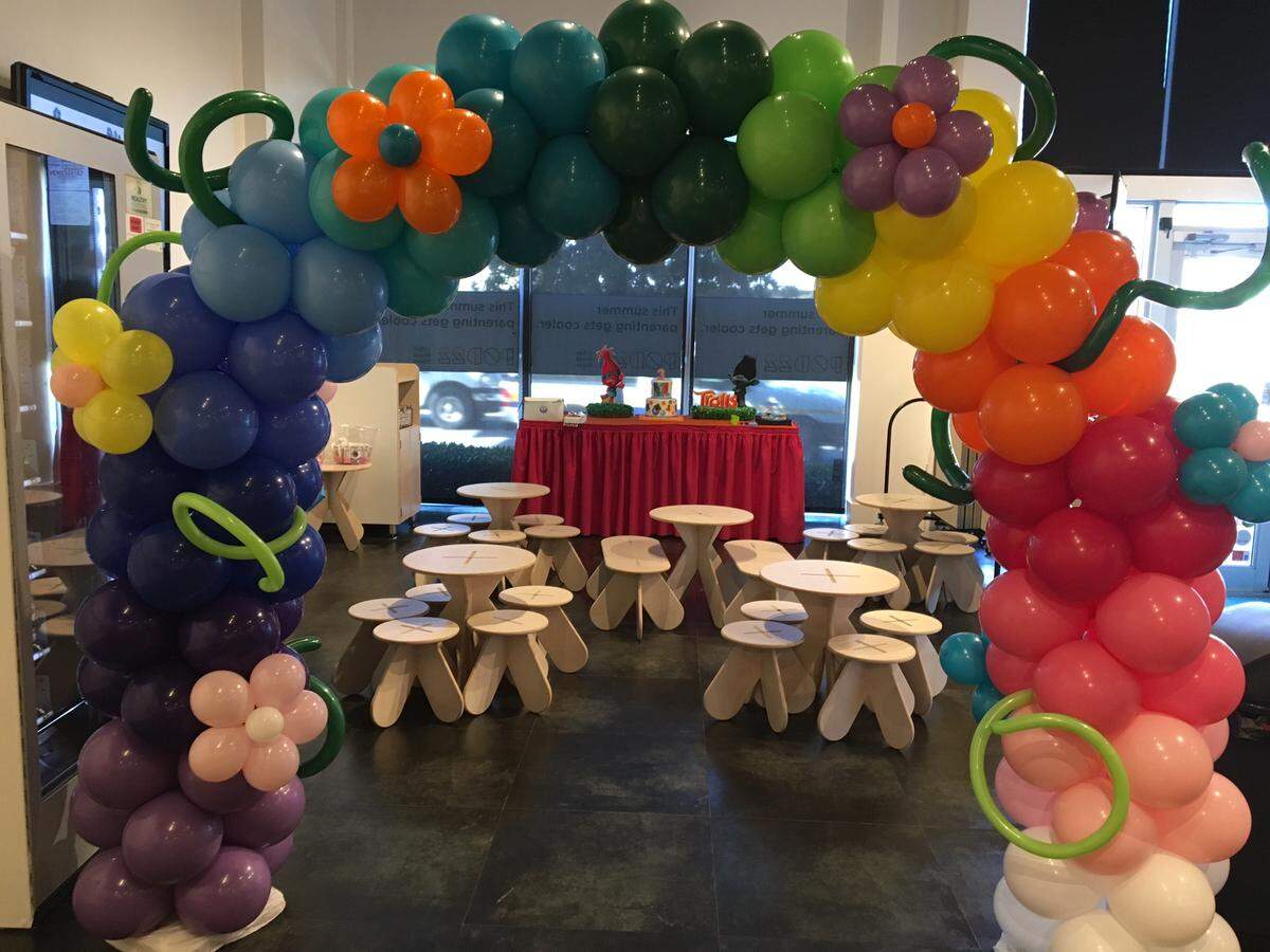 A Pod 22 party is fun for the kids and for mom.
