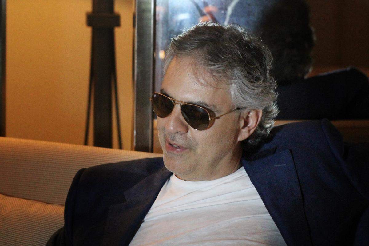 Miami,  February 4, 2013 -  Andrea Bocelli lanza disco, Pasión, duetos con Jennifer Lopez, Nelly Furtado y Edith Piaf.Entrvista fue en el St. Regis in Bal Harbour 9703 Collins Ave., Bal Harbour.