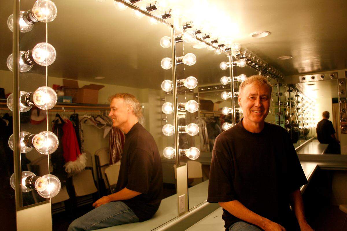 Bruce Hornsby returns to Festival Miami.