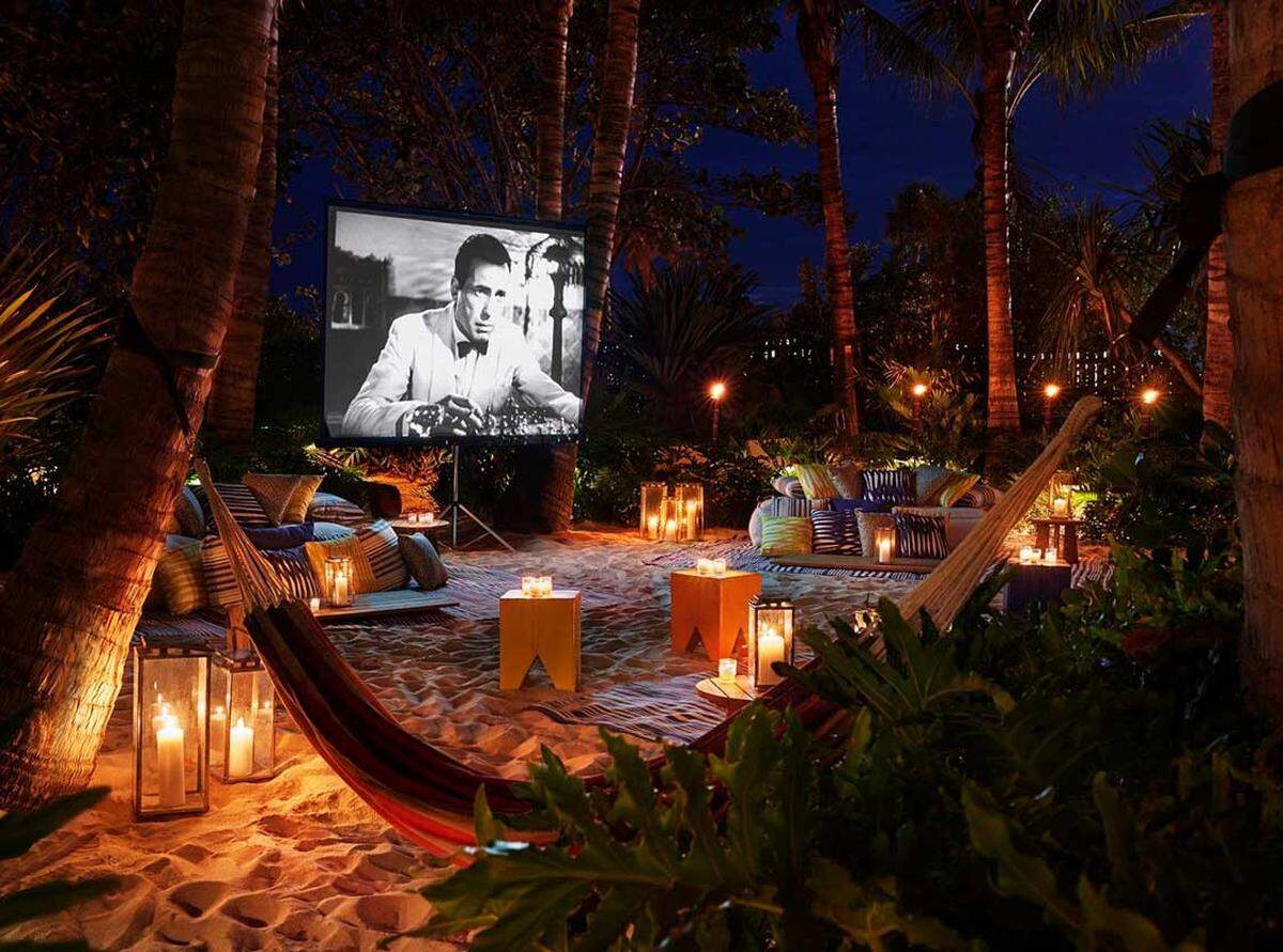 Tropicale at The Miami Beach Edition invites lovers on Valentine’s Day to cuddle on the sand with a private screening of the classic movie, “Breakfast at Tiffany’s,” a picnic basket and bottle of rosé.