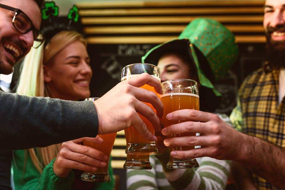 Join the $2 Gulfstream Beer Crawl on St. Paddy's Day. (Facebook)