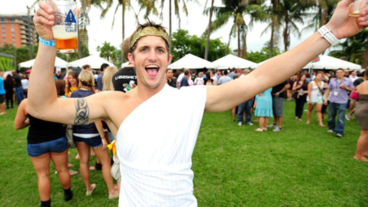 Craft beer from Florida and around the country was celebrated in Coconut Grove at Peacock Park. Photo: Seth Dixon.