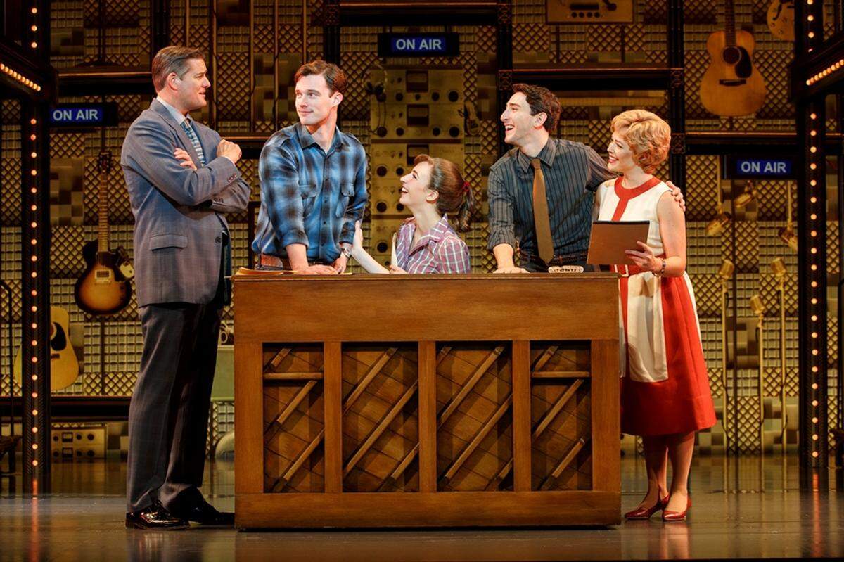1650 Broadway. (l to r) Curt Bouril (“Don Kirshner”), Liam Tobin (“Gerry Goffin”), Julia Knitel (“Carole King”), Ben Fankhauser (“Barry Mann”), Erika Olson (“Cynthia Weil”) and the Company of Beautiful.