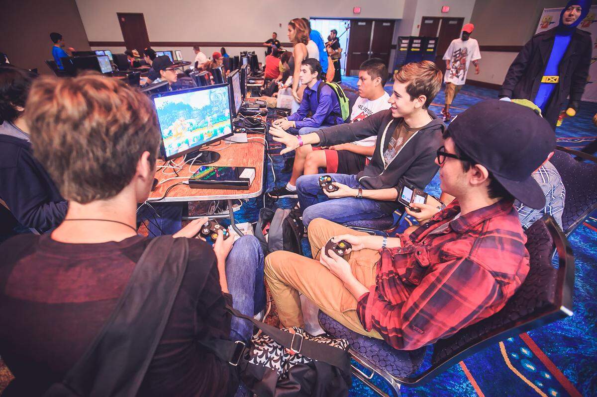 Gamers converge at last year's Animate Florida. SKYP3R Photography | www.SKYP3R.com