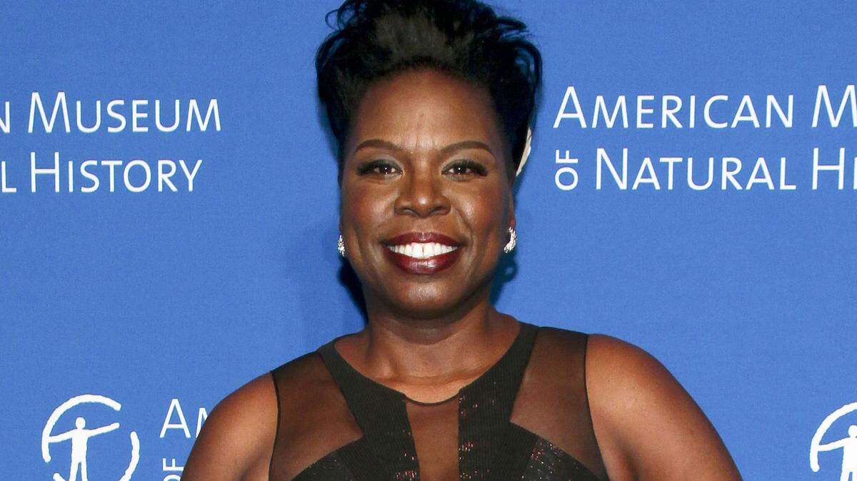 Leslie Jones at the American Museum of Natural History's Museum Gala in New York. Jones is responding to the announced book deal by Breitbart editor Milo Yiannopoulos, who harassed the “Saturday Night Live” and “Ghostbusters” star on Twitter last year.  (Photo by Andy Kropa/Invision/AP, File)