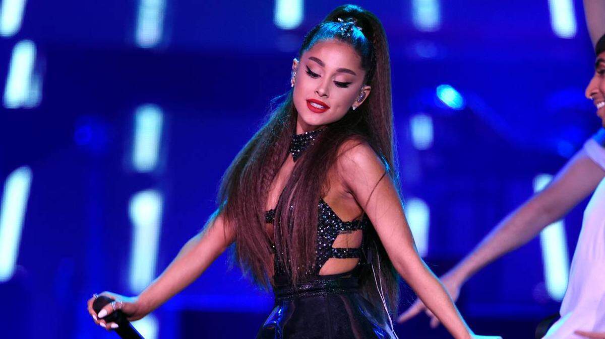 Boca Raton-born singer will play three Florida dates on her 2019 Sweetener Tour.