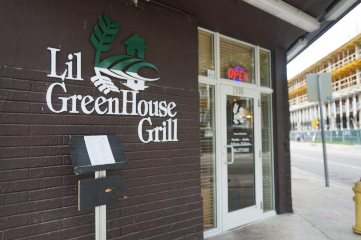 Lil Greenhouse Grill in Overtown