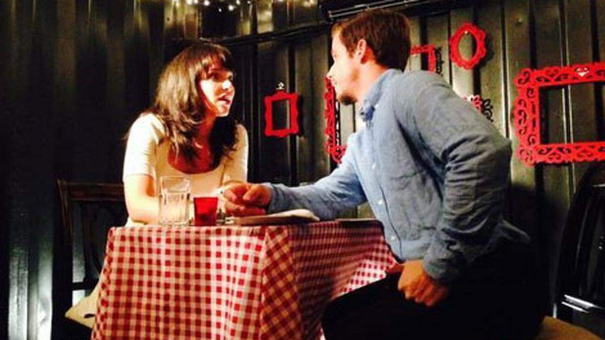 Carolina Pozo and Kristian Bikic play a couple on the verge of a breakup in ‘Pesto Pasta’ at Micro Theater Miami. Jorge Monje