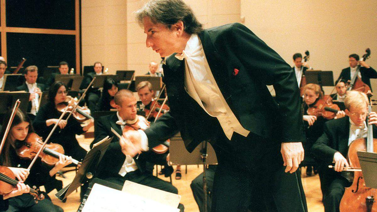 Michael Tilson Thomas conducting the New World Symphony. Photo: New World Symphony.