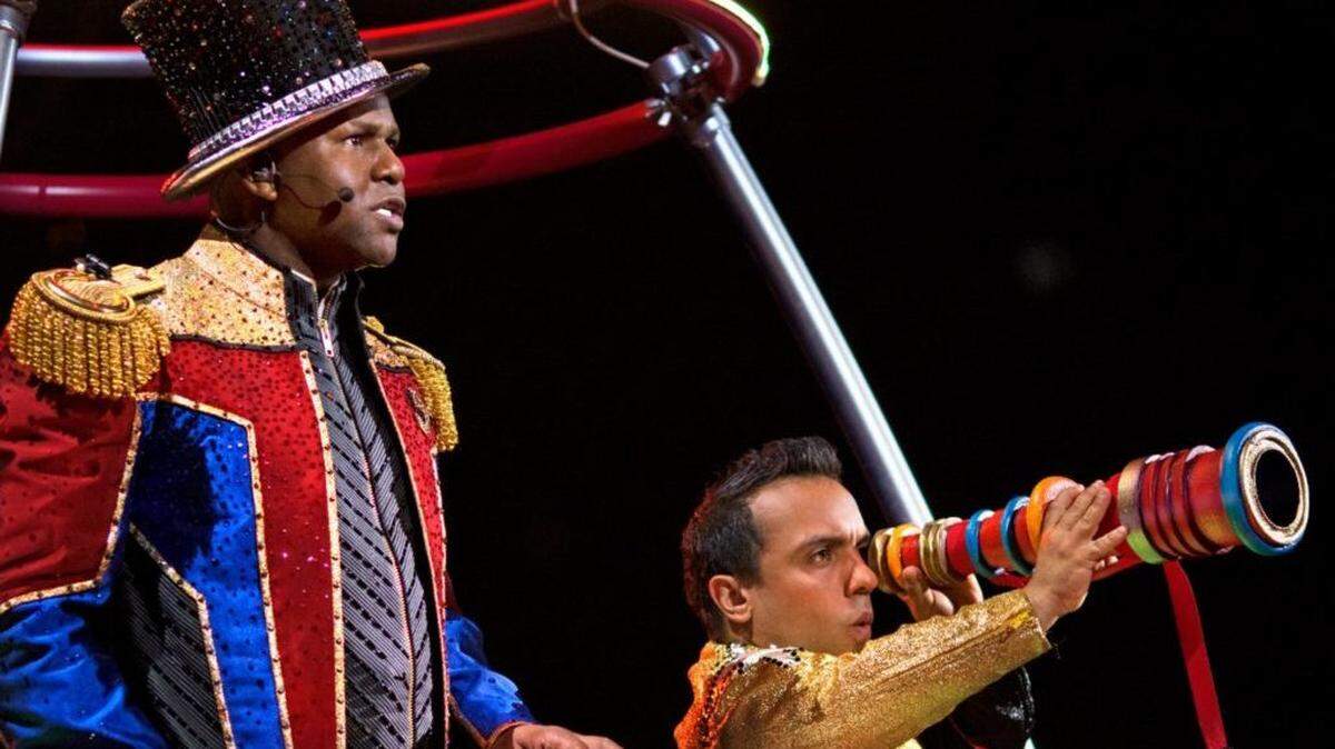 The Ringmaster and Starseeker of Ringling Bros. 'Out of this World' head out for an intergalactic adventure.