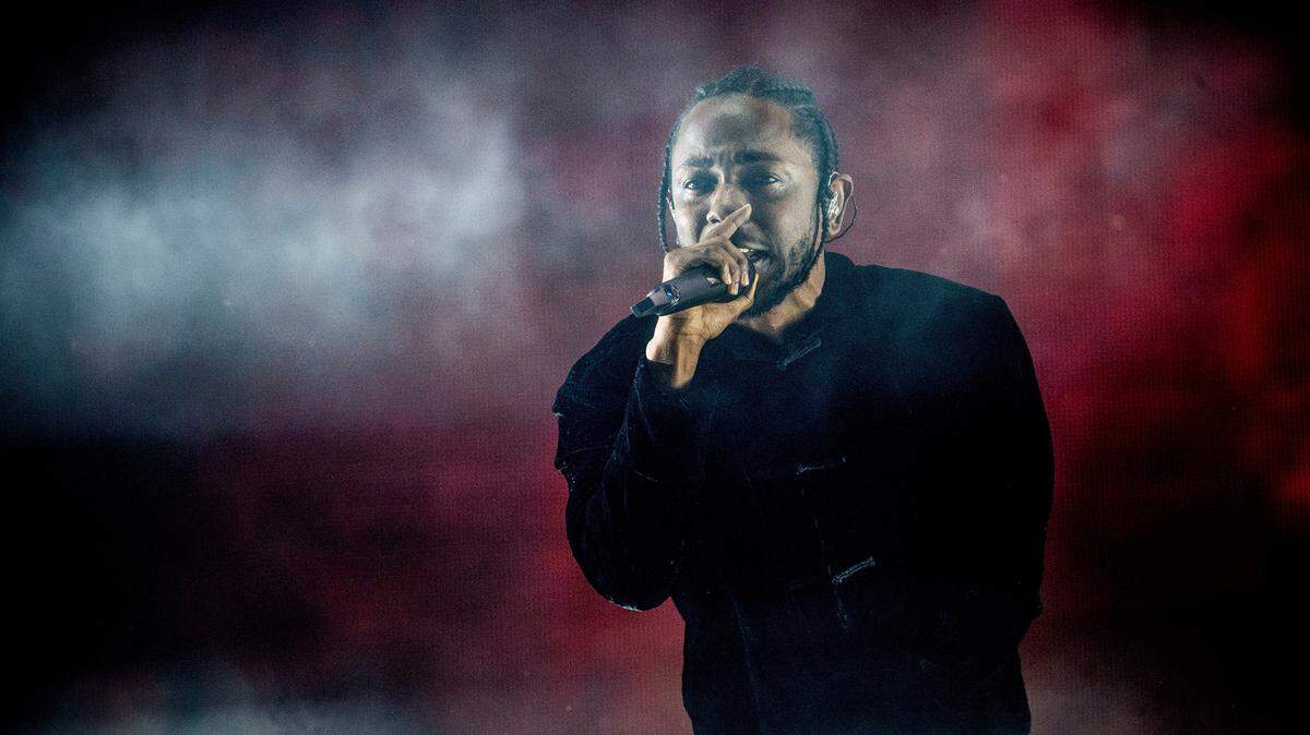 Kendrick Lamar performs at Coachella Music &amp; Arts Festival at the Empire Polo Club on Sunday, April 16, 2017, in Indio, Calif. (Photo by Amy Harris/Invision/AP)