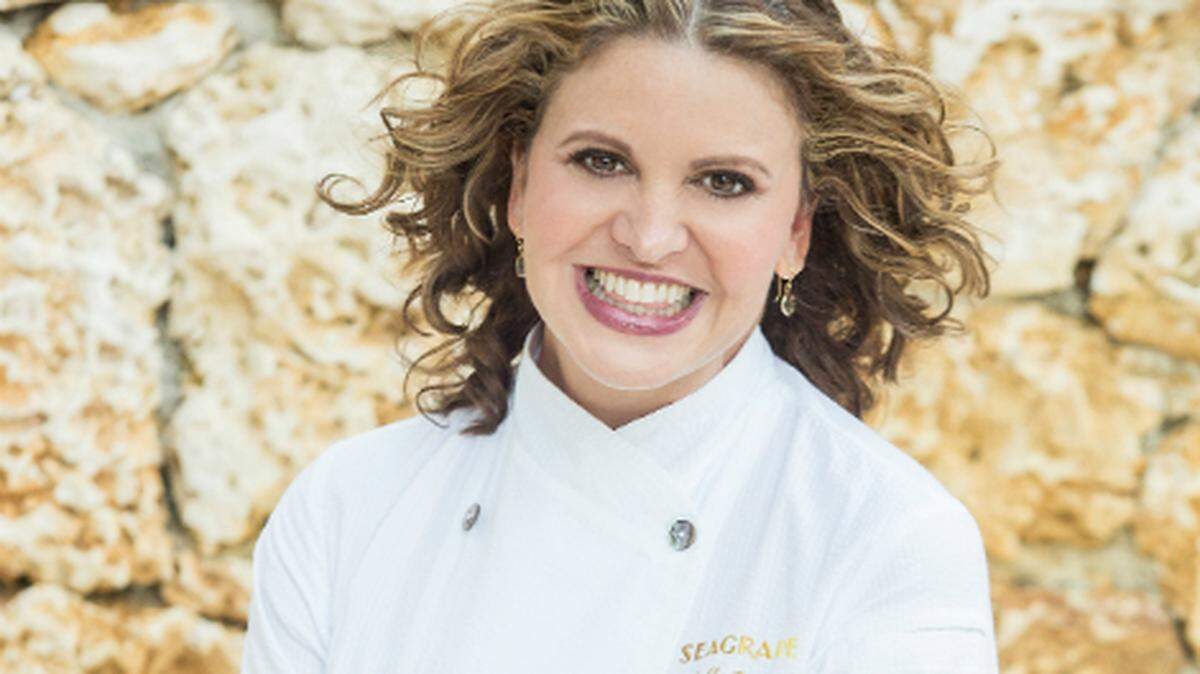 Chef Michelle Bernstein teams up with tennis stars to cook up some treats.