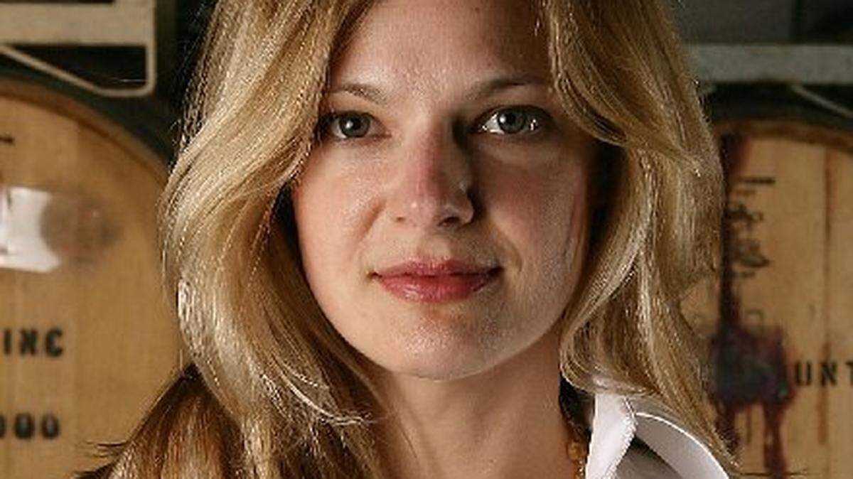 Director Cristina Khuly.