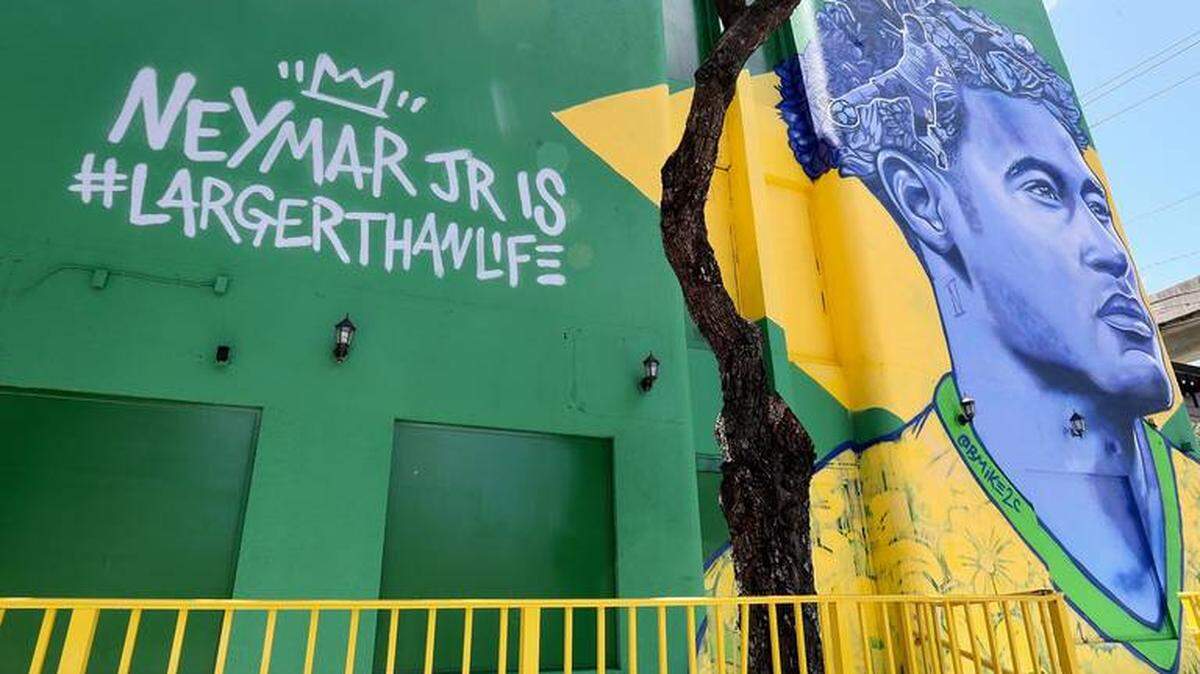 Mural of Brazilian soccer star Neymar on corner of SW 1st Ave and 8th street in Miami. P