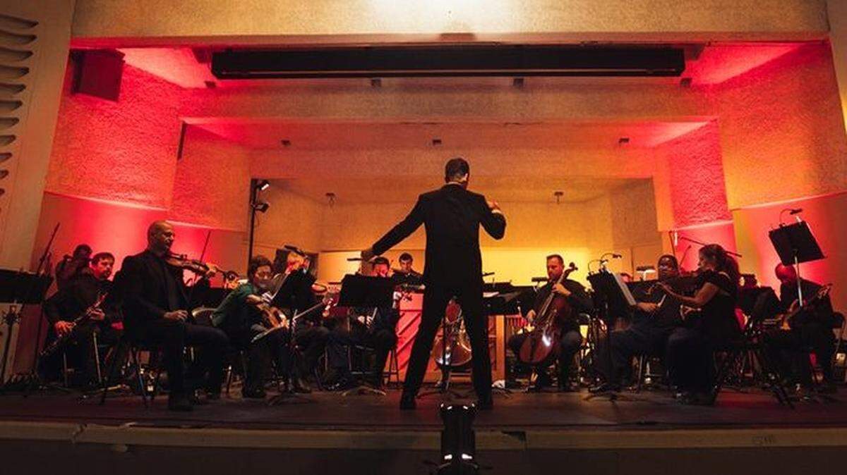 Nu Deco Orchestra