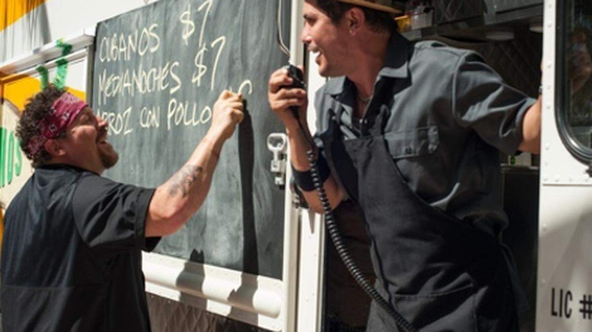 Jon Favreau and John Leguizamo star in 'Chef'
