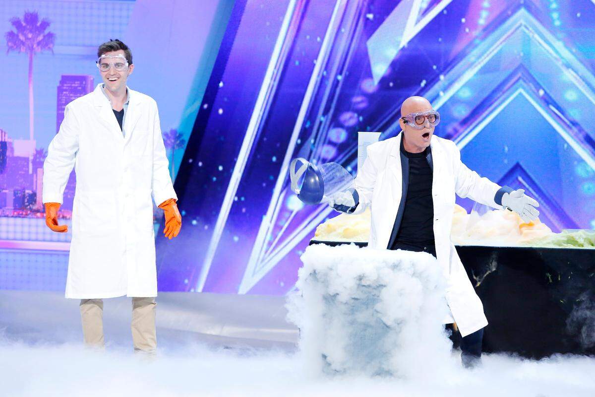 Nick Uhas blowing Howie Mandel's mind at the America's Got Talent auditions at the Pasadena Civic Auditorium in 2017.