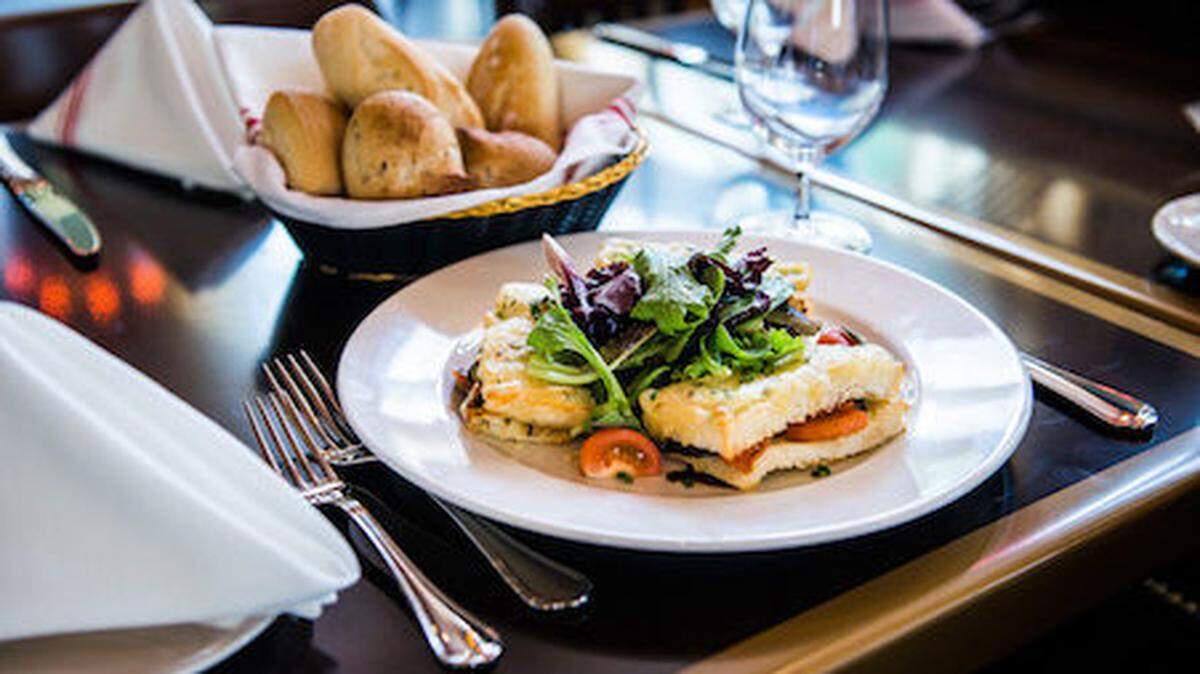 Paris 6 is a 24-hour French brasserie on South Beach.