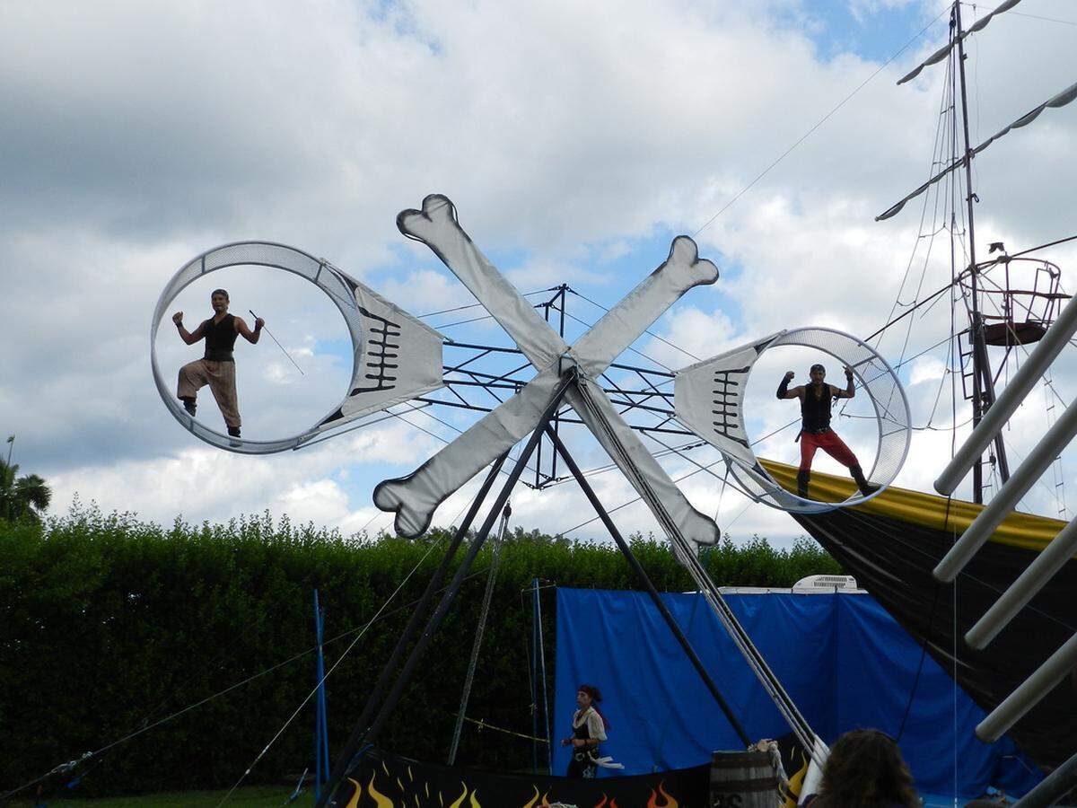 Pirates of the Colombian Caribbean will amaze with their high flying act.