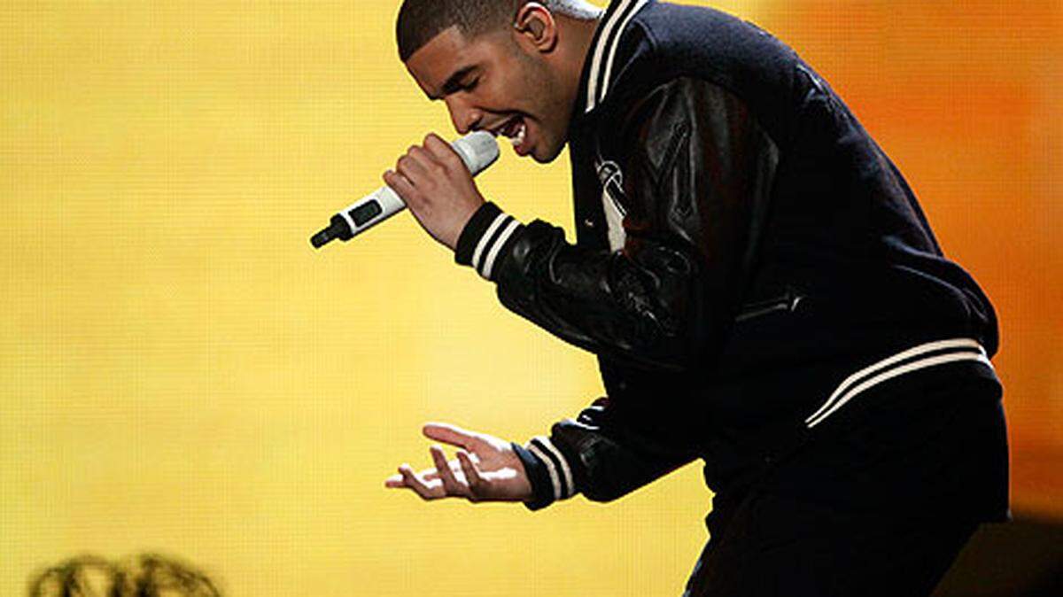 Drake will open his tour in Miami (AP file photo)
