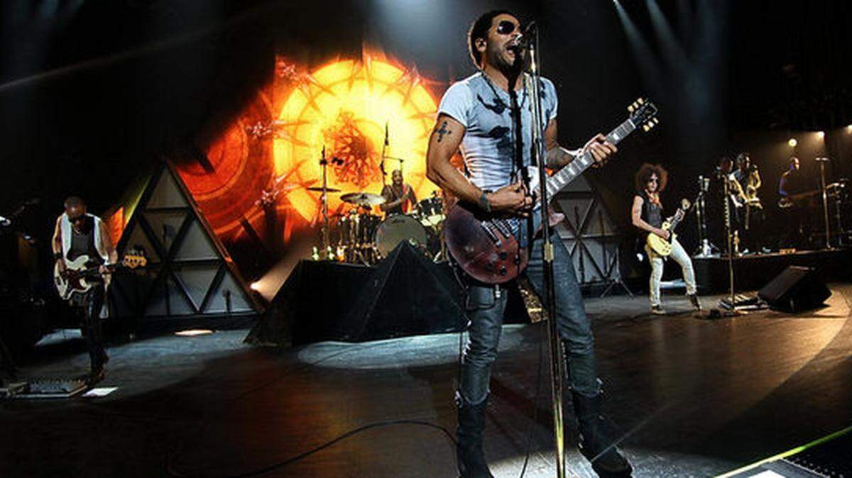 Rocker Lenny Kravitz closed his tour at the Fillmore Miami Beach on Feb. 25, 2012. Photo: Tomas Loewy.