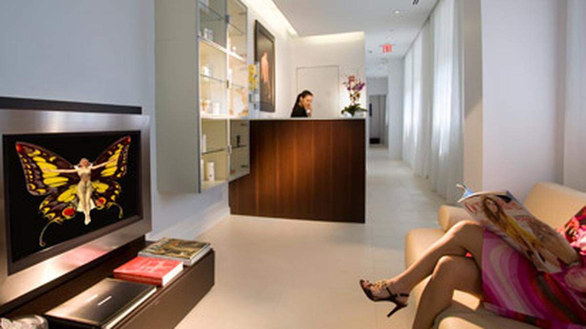 Dr. Johnny Salomon Med Spa.