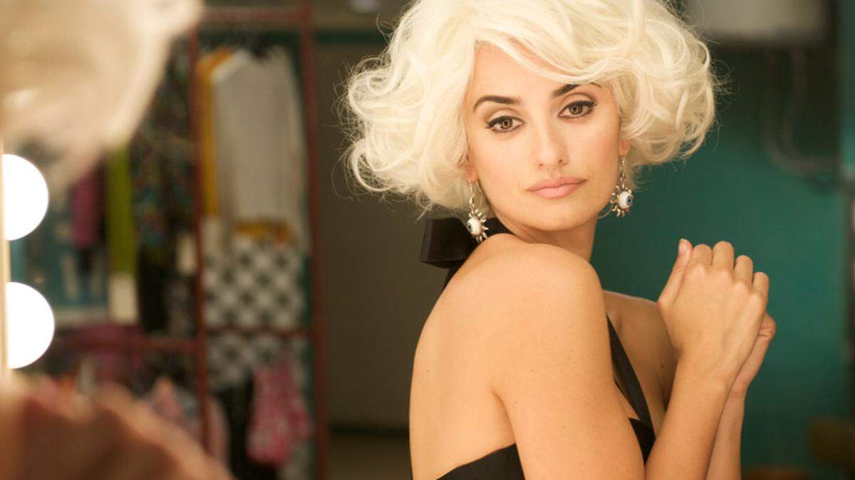 In this film publicity image released by Sony Pictures Classics, Penelope Cruz is shown in a scene from, "Broken Embraces." AP Photo/Sony Pictures Classics.