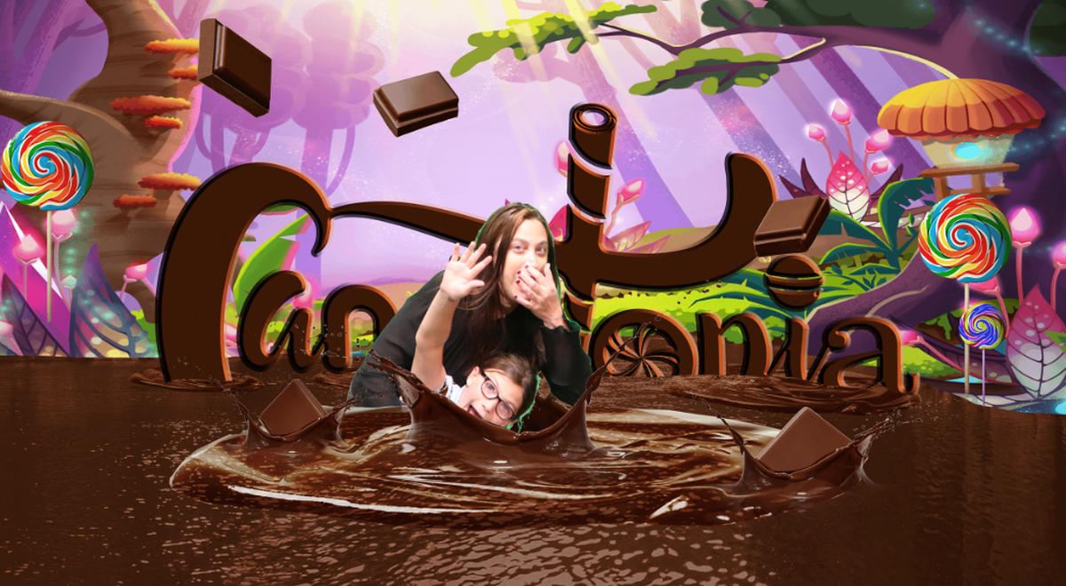 Candytopia will email you pics with cool effects.